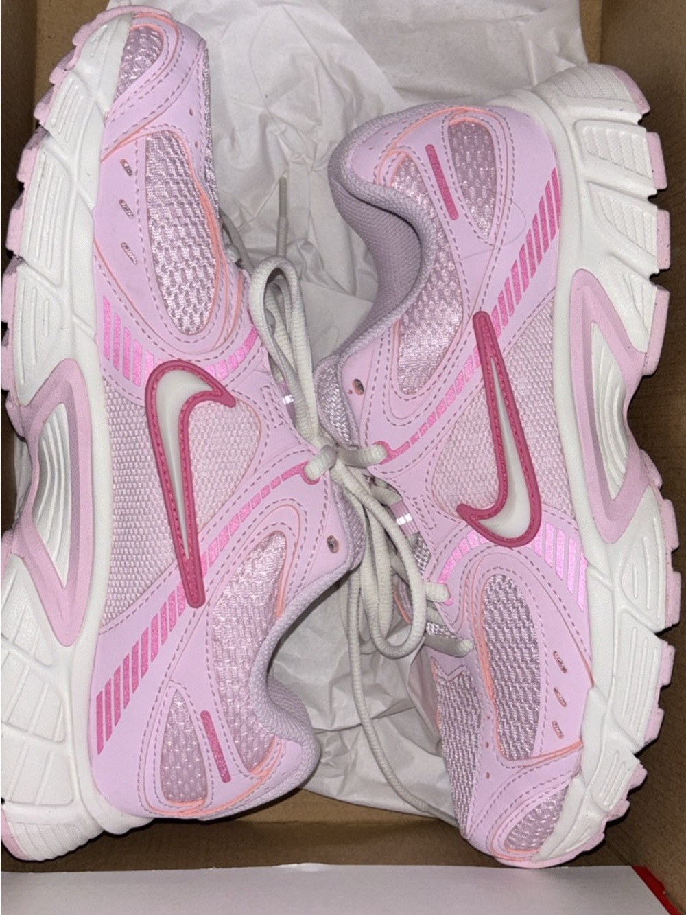 Nike v5 RNR pink
